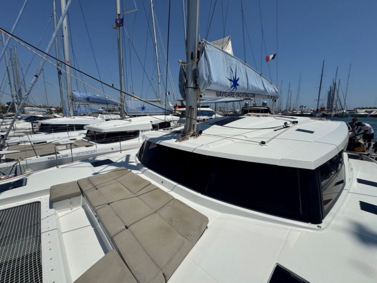 Rent a Fountaine Pajot Astrea 42 Palma de Mallorca