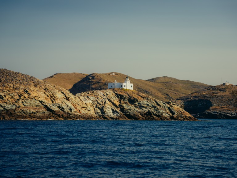 Yacht charter Argostóli cheap Moon Yacht 65