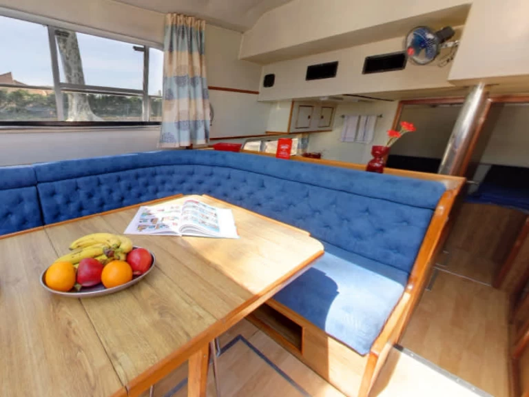 Motorboat for rent Rheinsberg at the best price