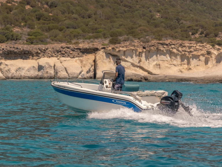Motorboat rental with or without captain Poseidon Mílos