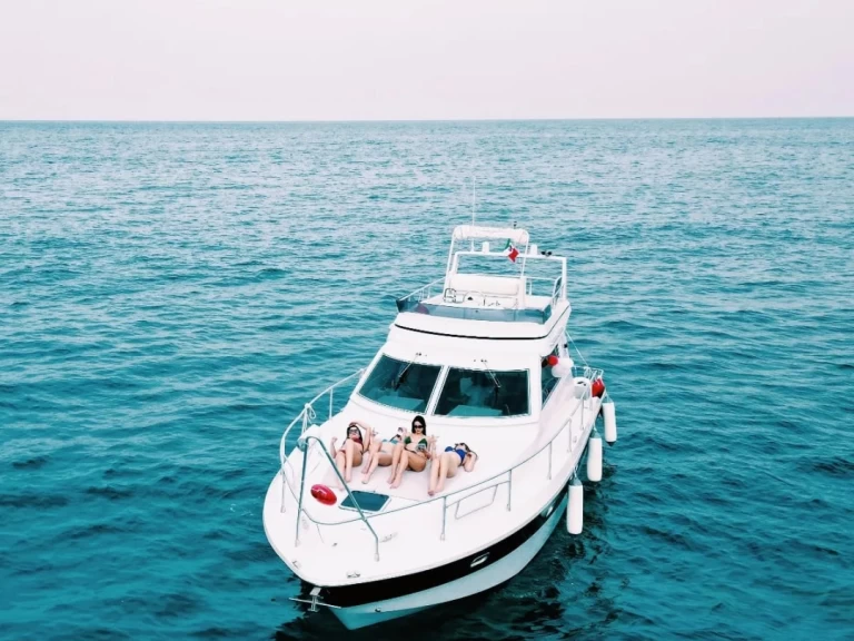 Motorboat rental in Catania - Comar Clanship 42 FB