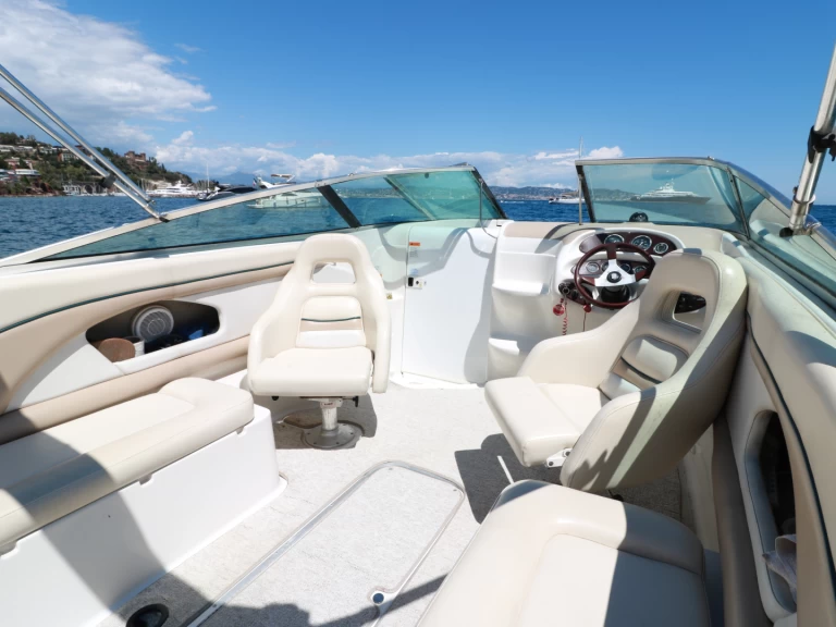 Rent a Chris Craft Chris Craft 245 Cuddy Cabin Mandelieu-la-Napoule