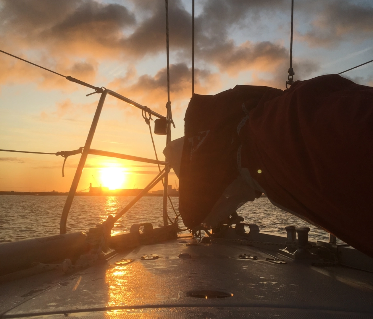 Sailboat for rent La Rochelle at the best price