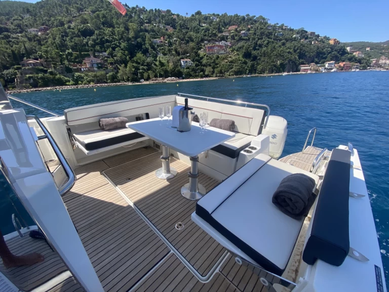 Motorboat for rent Port La Napoule at the best price