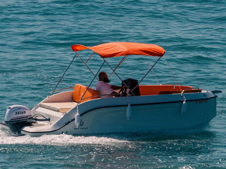 Yacht charter Puerto Marina Benalmadena cheap 18