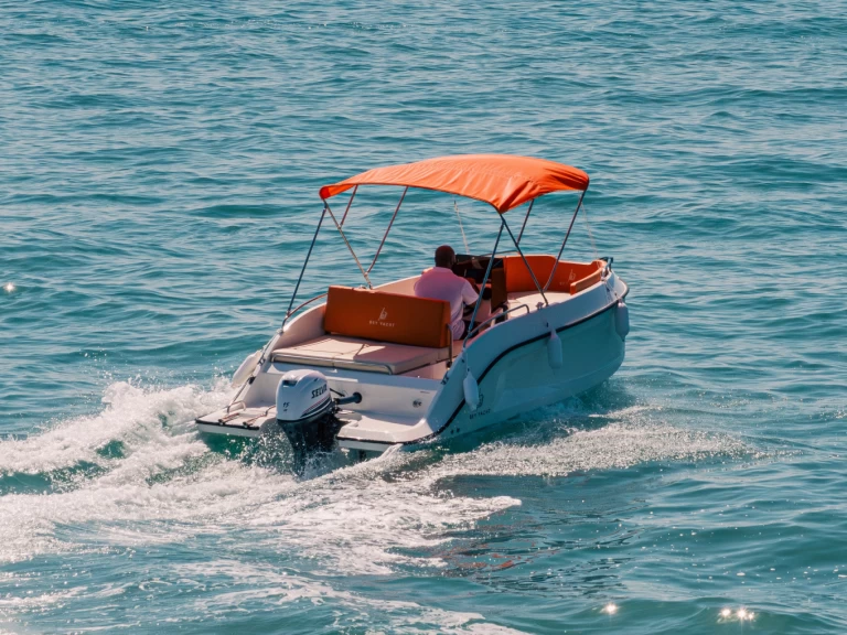 Motorboat rental in Puerto Marina Benalmadena - Bey Yacht 18