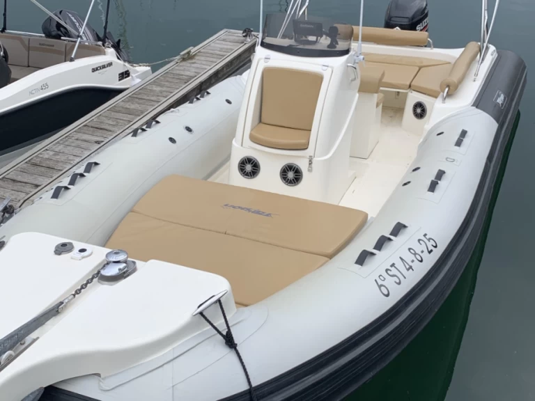 Yacht charter Santander cheap Tarpon 790 LX