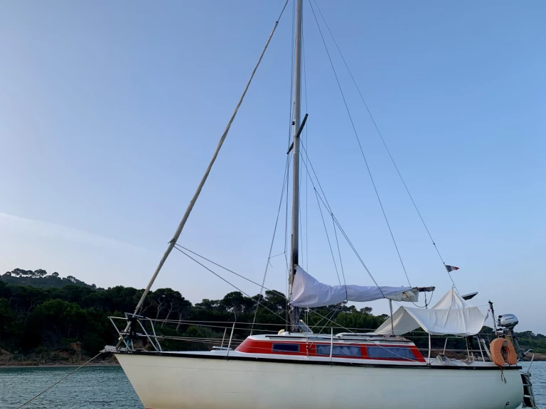 Dufour Dufour 2800 in Hyères on SamBoat