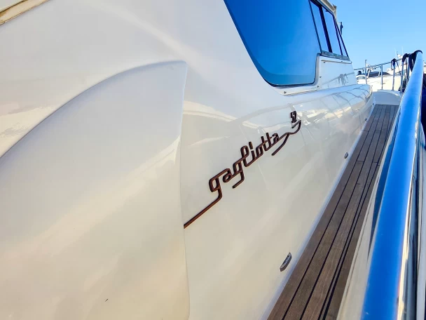 Yacht charter Othonoí cheap 52