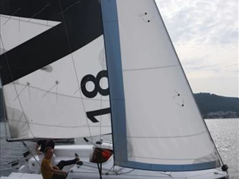 Varianta  18 charter bareboat or captained in  Bodman-Ludwigshafen