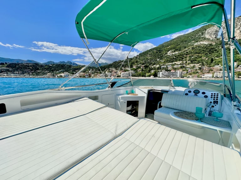 Motorboat rental with or without captain Fiart Menton