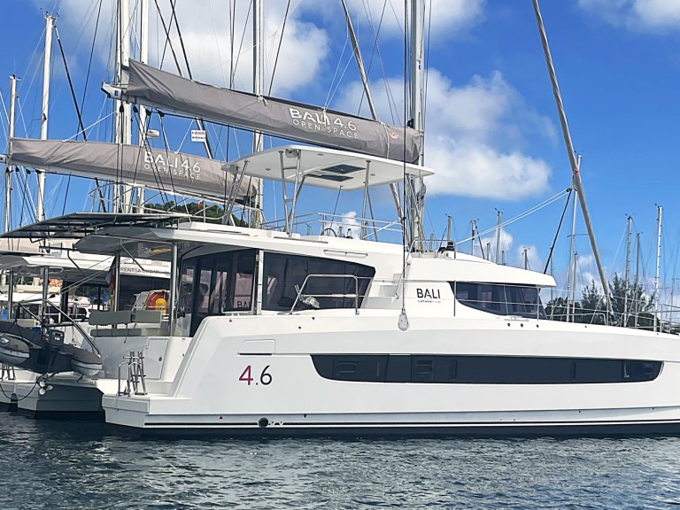 Catamaran rental with or without captain BALI 4.6 5 Cabines Num 3 Le Marin