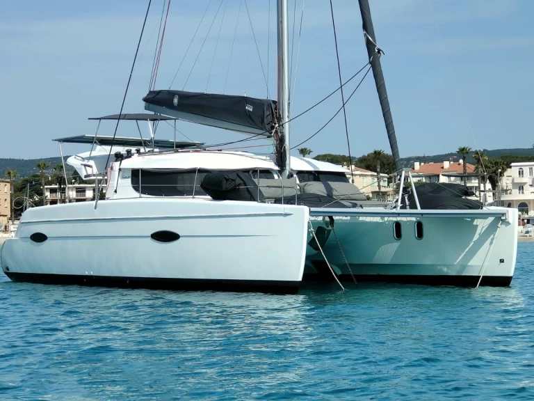 Yacht charter Marseille cheap LIPARI 41 EVOLUTION