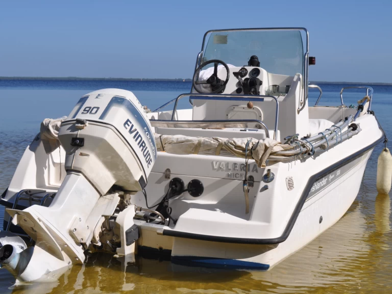 Yacht charter Carcans cheap Fishlander 530