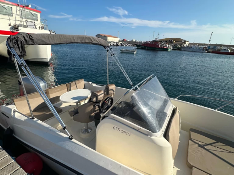 Motorboat for rent Marseille at the best price