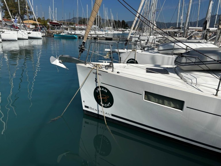 Yacht charter Gouvia cheap Oceanis 41.1