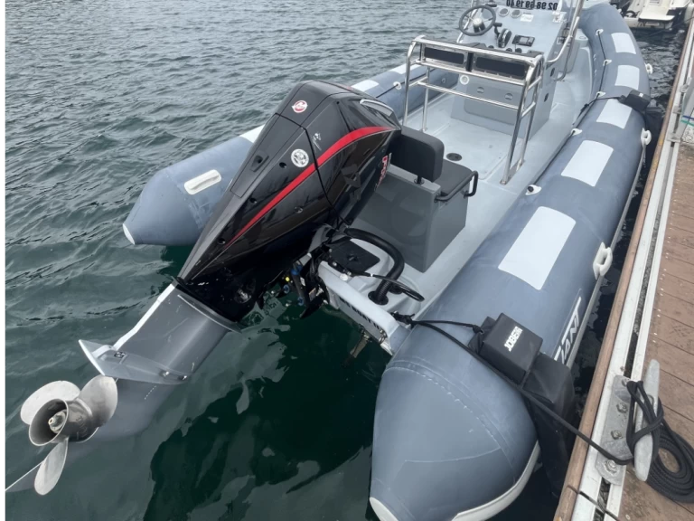 RIB rental with or without captain Valiant Roscoff