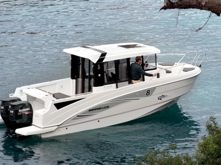 Motorboat for rent Puerto Deportivo Marina de Santander at the best price