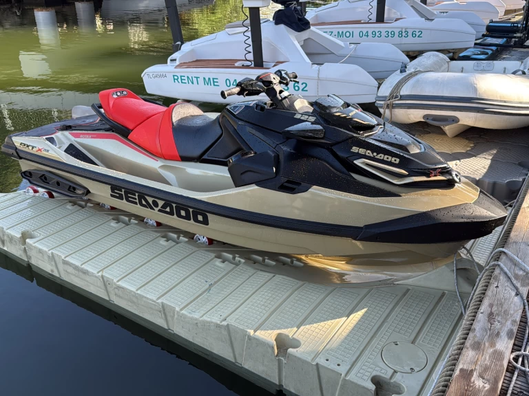 Jet ski rental in Mandelieu-la-Napoule - Sea-Doo RXT-X RS 325