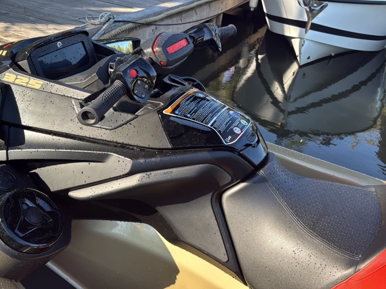 Boat rental Sea-Doo RXT-X RS 325 in Mandelieu-la-Napoule on Samboat