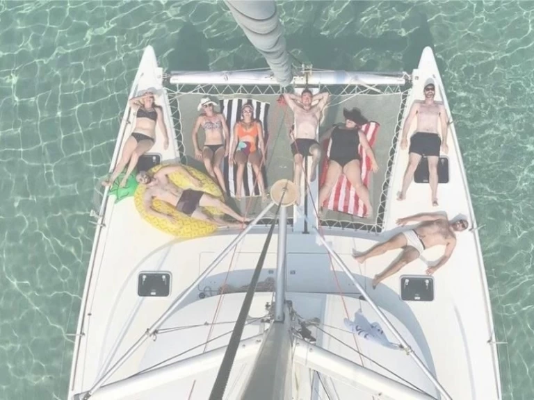 Rent a Lagoon Lagoon 400 S2 Sant Antoni de Portmany