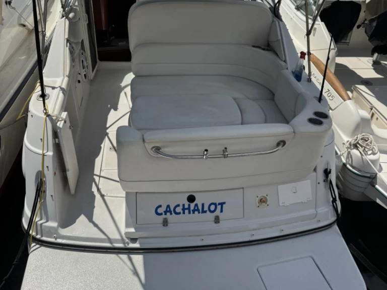 Four Winns Vista 248 charter bareboat or captained in  Mandelieu-la-Napoule