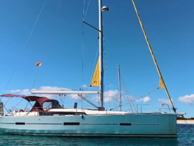 Sailboat for rent Ibiza Town at the best price