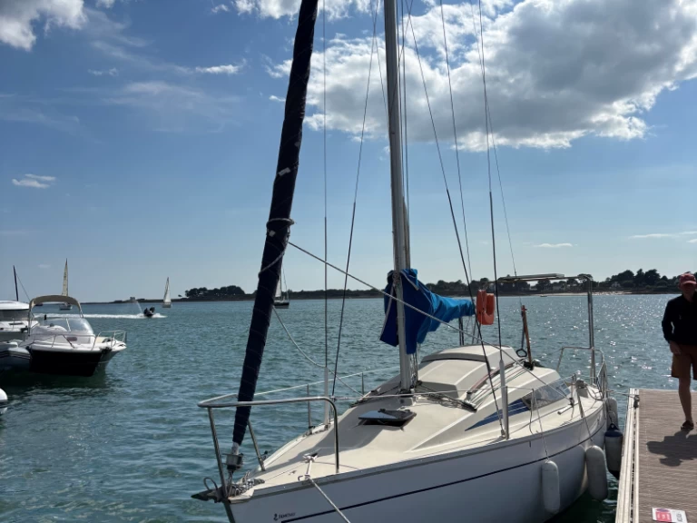 Yacht charter La Trinité-sur-Mer cheap First 24 QR