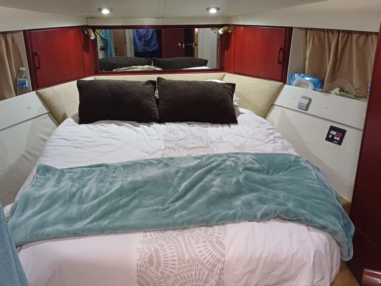 Luxury Yacht rental in Mar de Cristal - Princess Princess 398