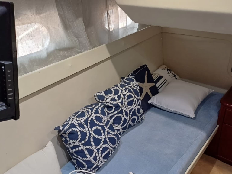 Boat rental Princess Princess 398 in Mar de Cristal on Samboat