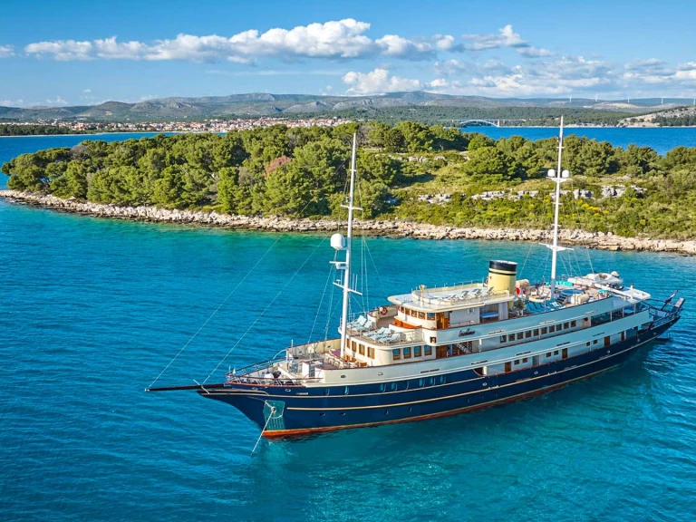 Boat rental Custom CASABLANCA in Trogir on Samboat