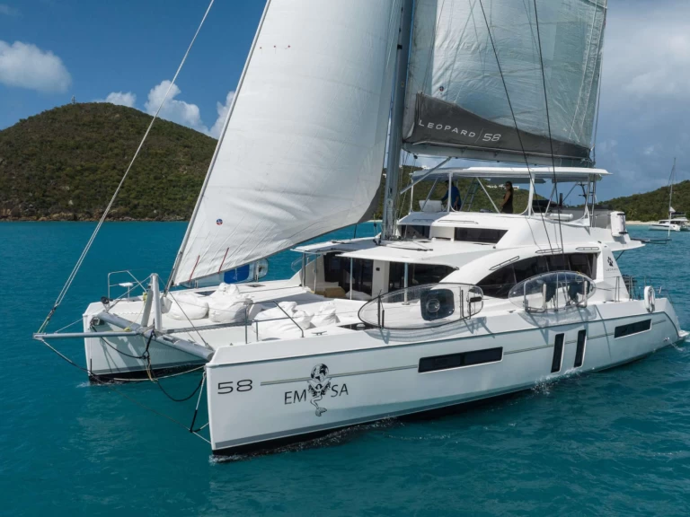Luxury Yacht rental in British Virgin Islands (BVI) - Leopard EMYSA