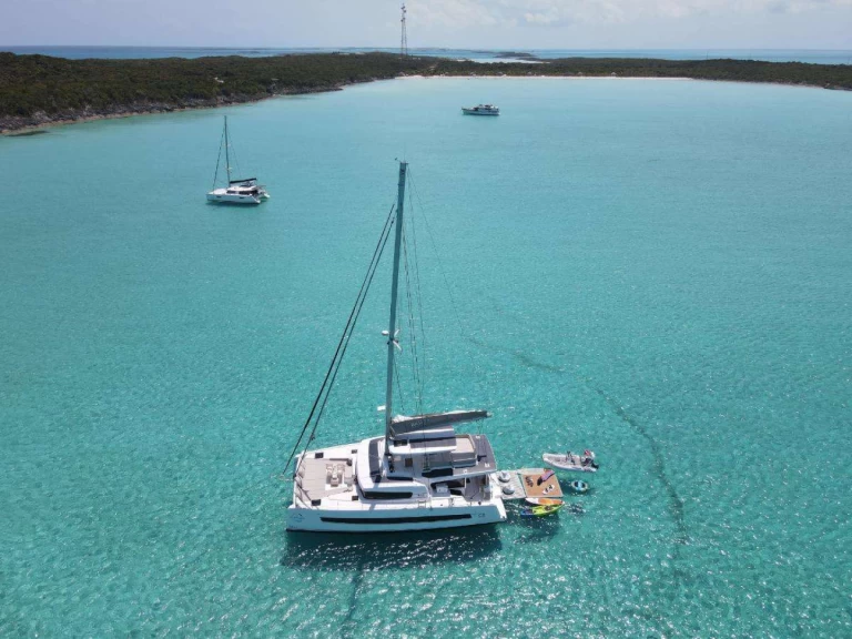 Boat rental Bali SNAPDRAGON in Nassau on Samboat