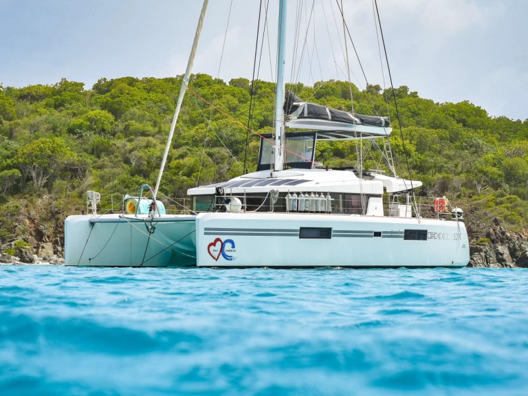 Luxury Yacht rental in British Virgin Islands (BVI) - Lagoon OUI CHERIE 