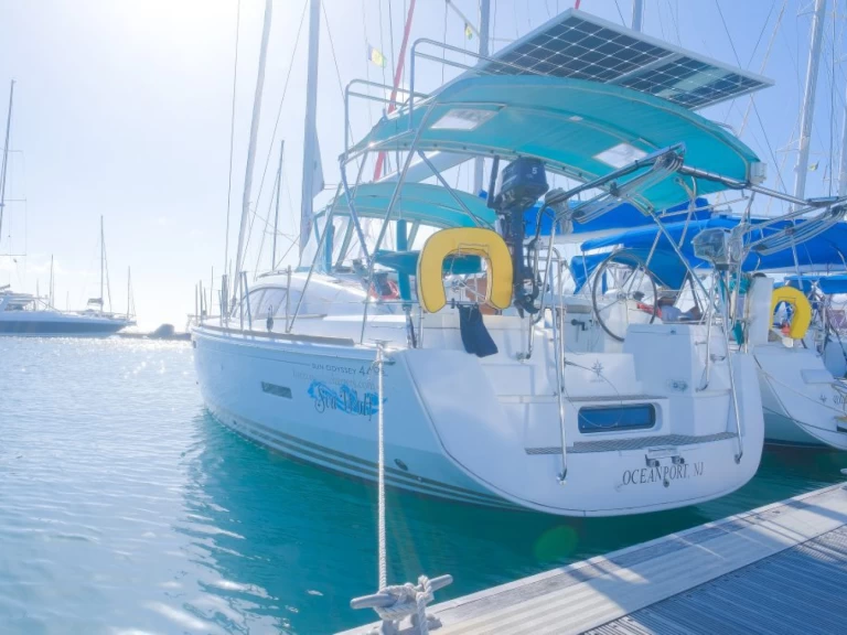 Sailboat rental in Parish of Saint George - Jeanneau Sun Odyssey 44 Ds