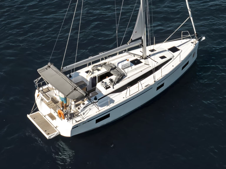 Rent a Bavaria Bavaria C38 Fethiye