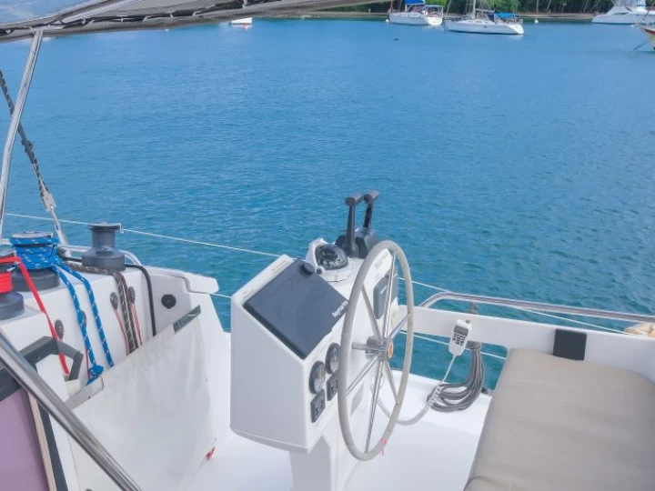 Catamaran for rent Parish of Saint George at the best price