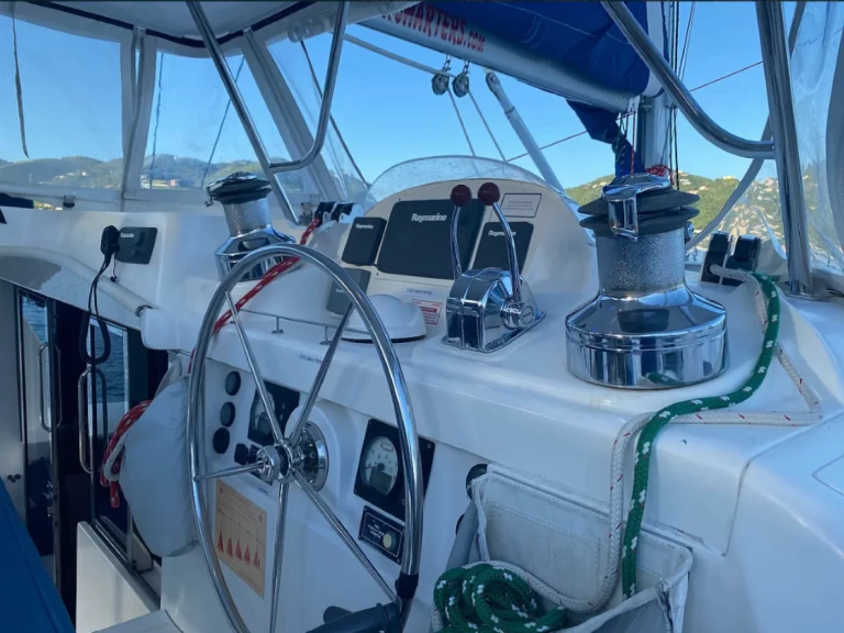 Catamaran for rent Parish of Saint George at the best price