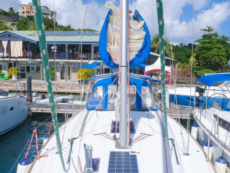 Sailboat rental with or without captain Jeanneau Parish of Saint George