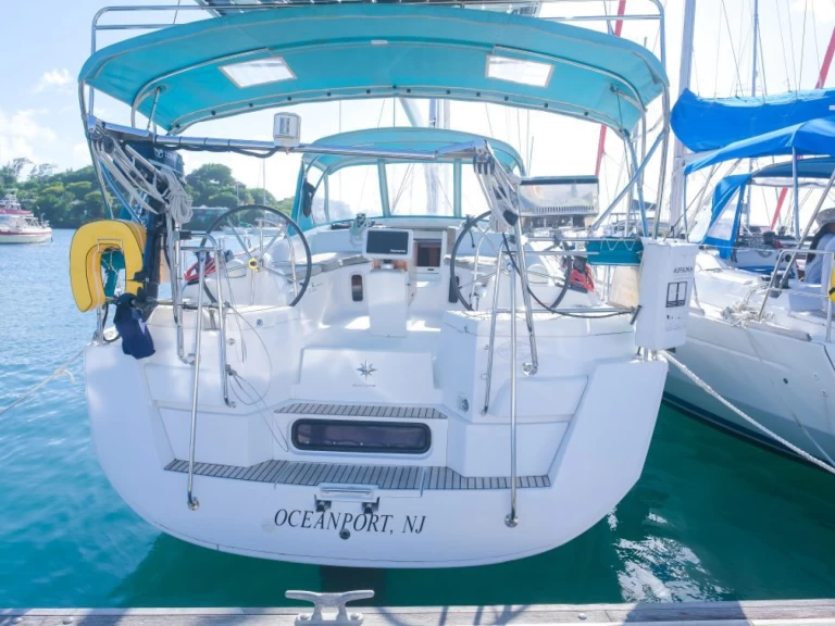 Sailboat for rent Parish of Saint George at the best price