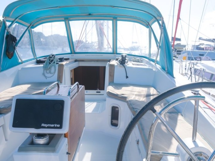 Jeanneau Sun Odyssey 44 Ds in Parish of Saint George on SamBoat