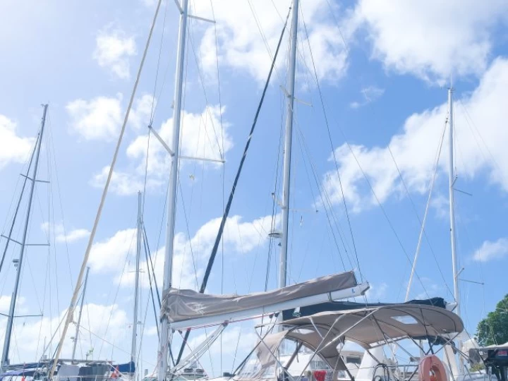 Sailboat rental with or without captain Jeanneau Parish of Saint George