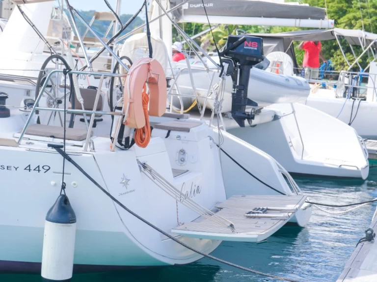 Bareboat Rental Sailboat Jeanneau with a boat licence