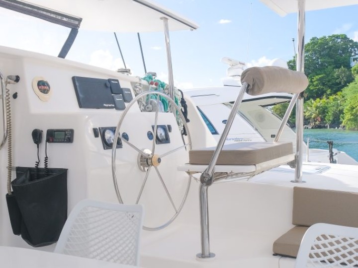 Rent a Voyage Voyage 480 - 4 + 2 cab. Parish of Saint George