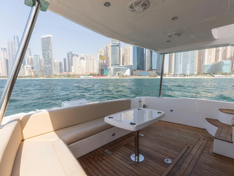 Oryx 46ft in Dubai Marina on SamBoat