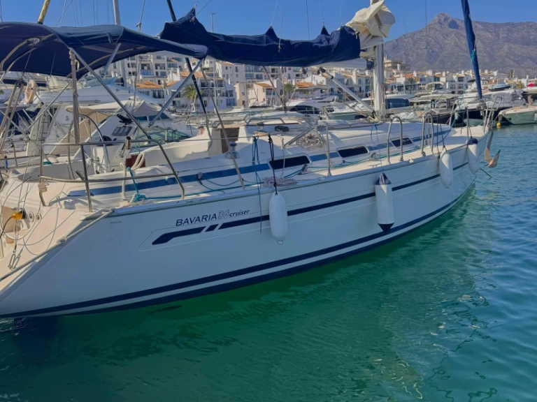 Yacht charter Puerto Deportivo de Lujo en Marbella cheap Bavaria 36 Cruiser