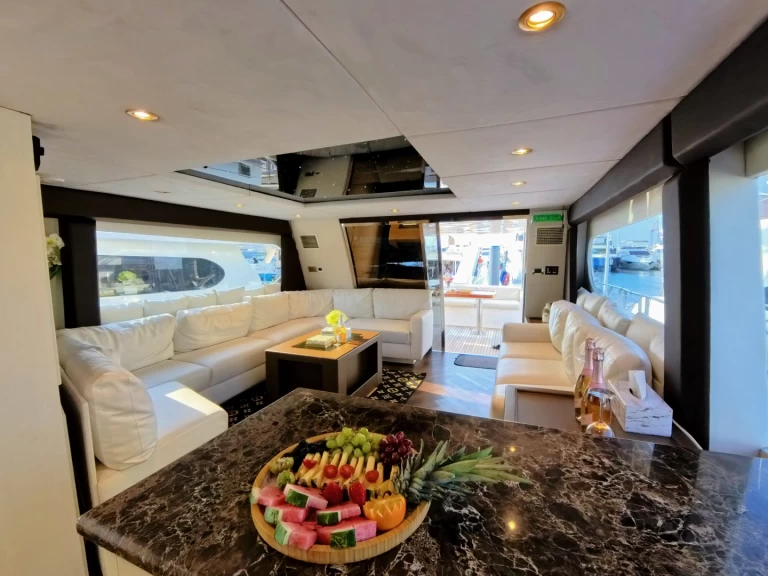 Boat rental Mr. G Yacht Dubai Marine 82Ft in Dubai Marina on Samboat