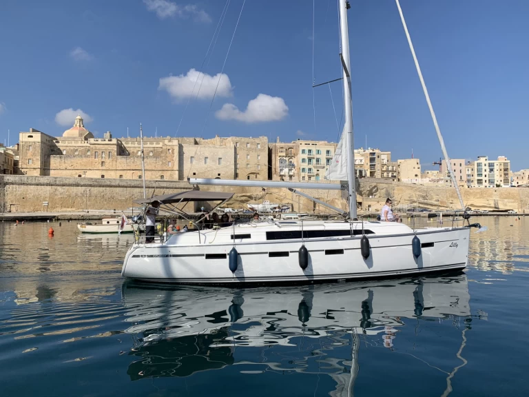 Bavaria Bavaria 41 in Kalkara on SamBoat