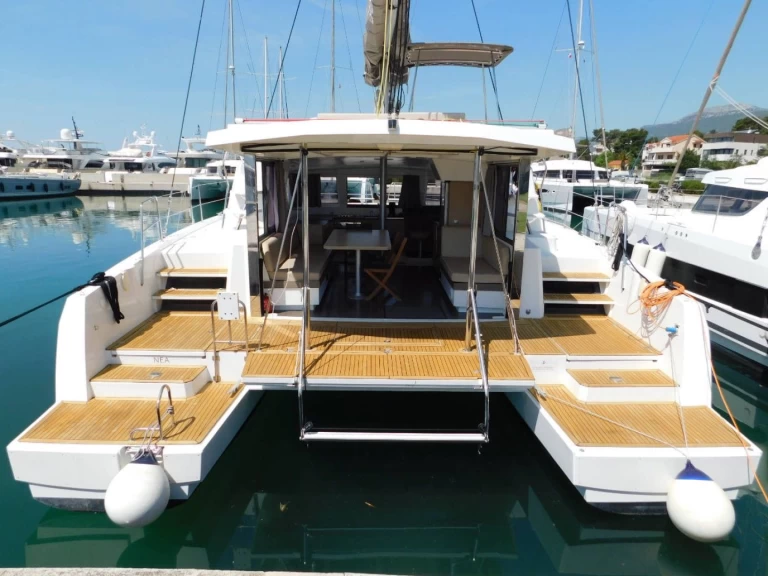 Yacht charter Ta' Xbiex cheap Bali 4.0