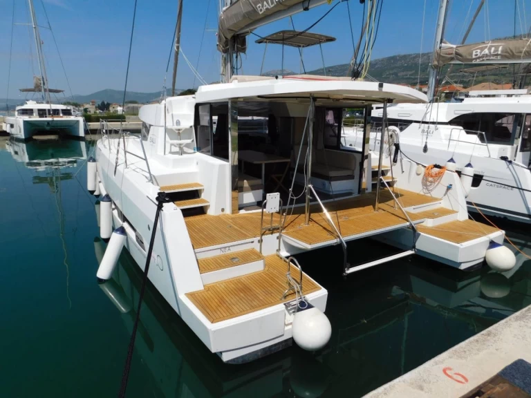 Boat rental Bali Bali 4.0 in Ta' Xbiex on Samboat